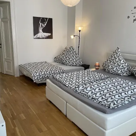 アパート Traumhafte Jugendstilwohnung Gohlis ライプツィヒ
